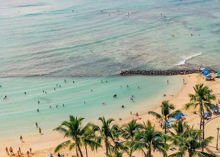 Waikiki Circle Hotel By Castle